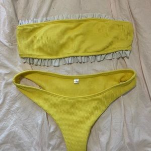 yellow strapless bikini